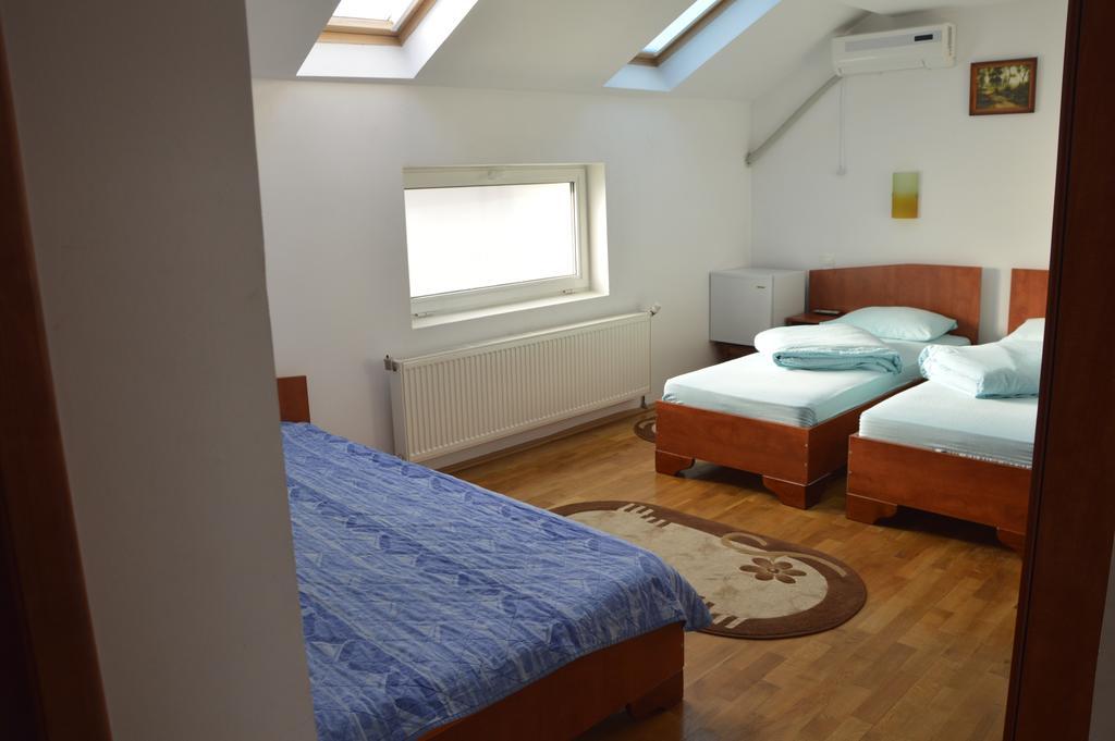 Motel Buti Sighetu Marmaţiei 객실 사진