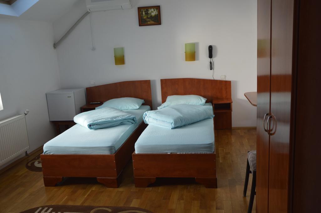 Motel Buti Sighetu Marmaţiei 객실 사진