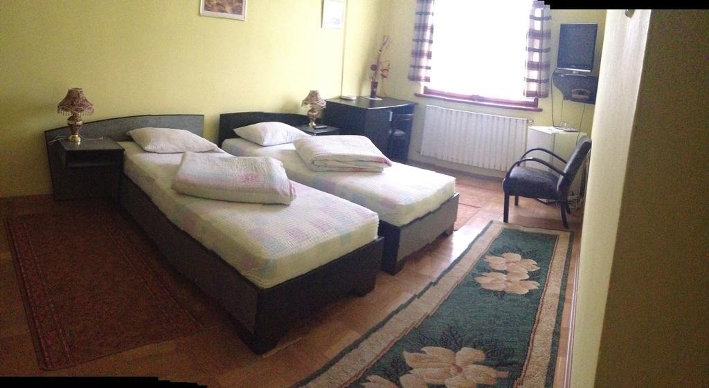 Motel Buti Sighetu Marmaţiei 객실 사진